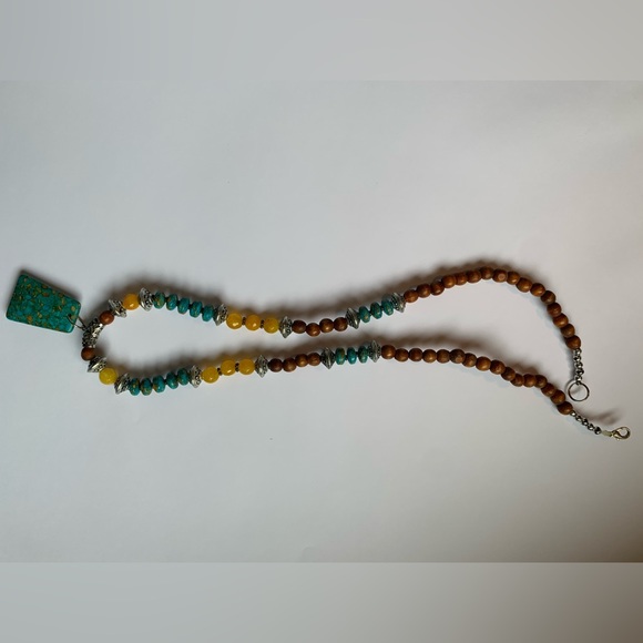 28 1/2" necklace with Large turquoise color pendant and beadwork - Picture 8 of 11